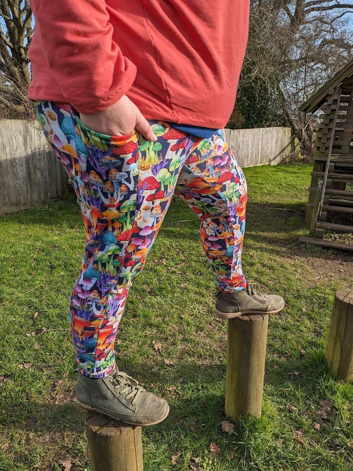 Women's Made for You Leggings - with pockets! image 0