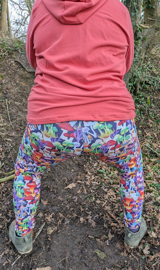 Women's Made for You Leggings - with pockets! image 1